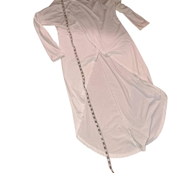 Extra Long Super Cute White Tee Shirt Size Large -Shirt front long in back - Picture 4 of 9